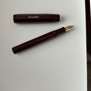 NIB Kaweco Sport Fountain Pen in Bordeaux with a Medium 23 karat gold plated nib